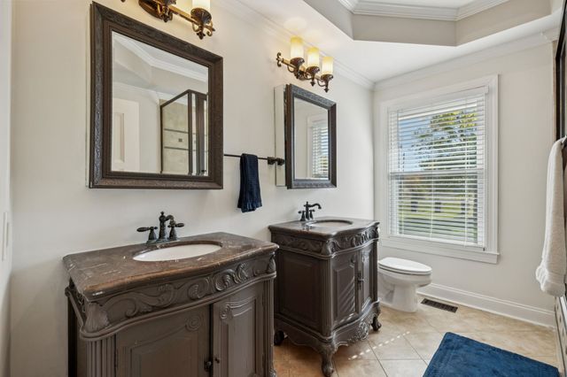 8210 Moores Ln, Brentwood, TN 37027