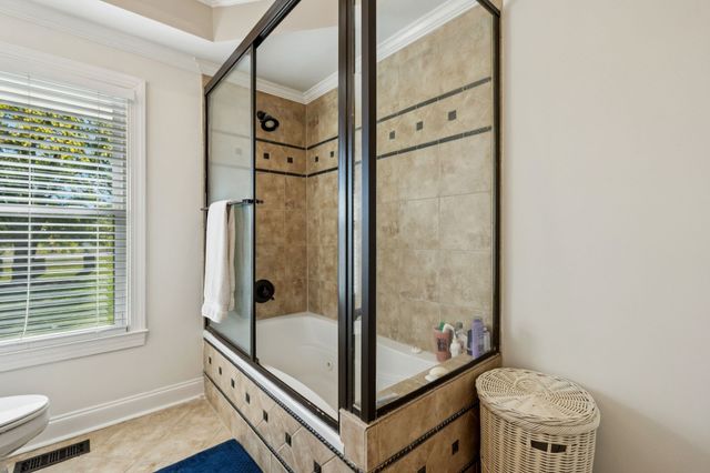 8210 Moores Ln, Brentwood, TN 37027