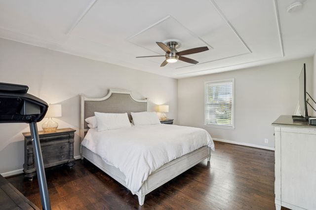 8210 Moores Ln, Brentwood, TN 37027