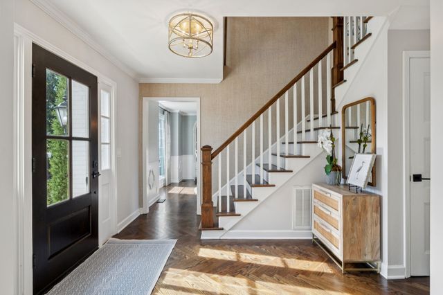 8210 Moores Ln, Brentwood, TN 37027