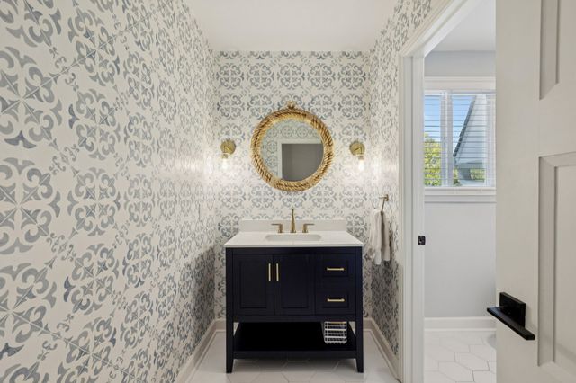 8210 Moores Ln, Brentwood, TN 37027