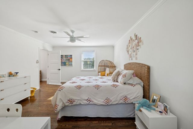 8210 Moores Ln, Brentwood, TN 37027