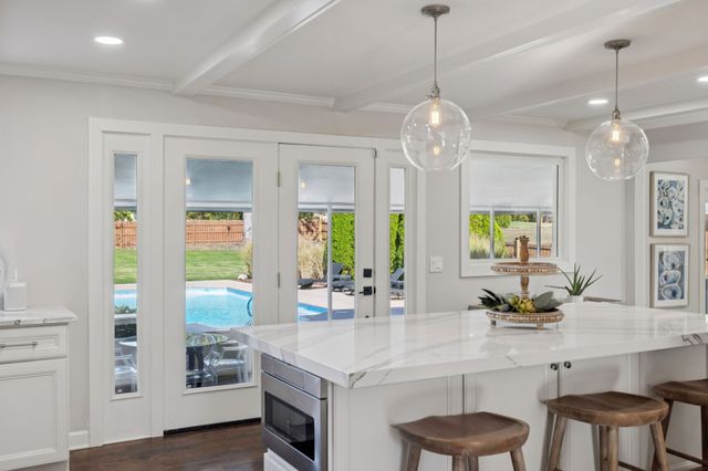 8210 Moores Ln, Brentwood, TN 37027