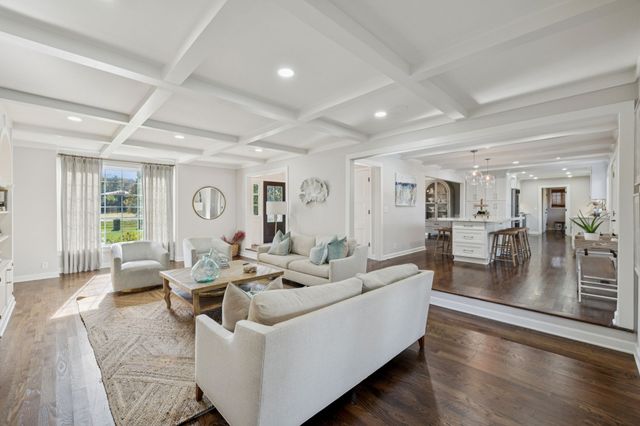 8210 Moores Ln, Brentwood, TN 37027