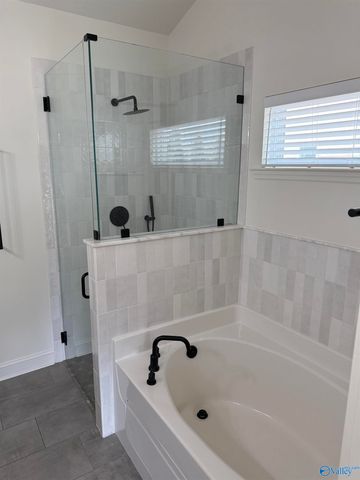 7040 Camrose Lane, Huntsville, AL 35806