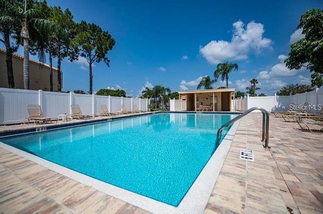 6330 GRAND BAHAMA CIRCLE C, Tampa, FL 33615