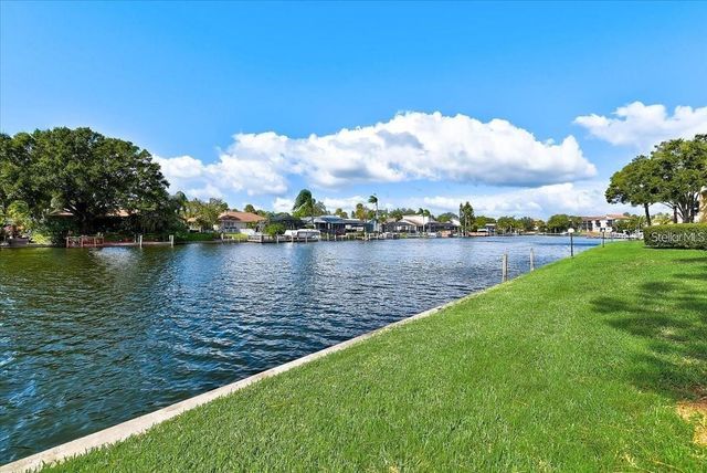 6330 GRAND BAHAMA CIRCLE C, Tampa, FL 33615