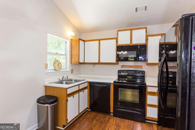 4181 Warren Road, Flowery Branch, GA 30542