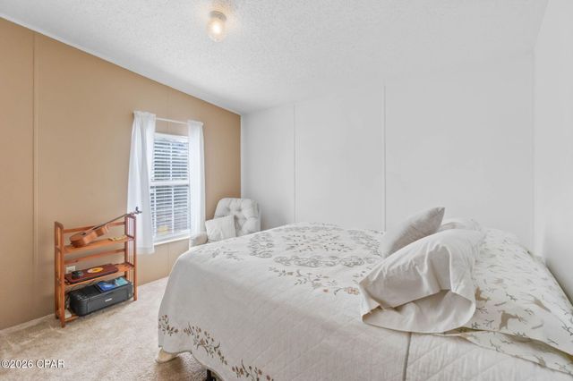 3320 Cardinal Place, Chipley, FL 32428