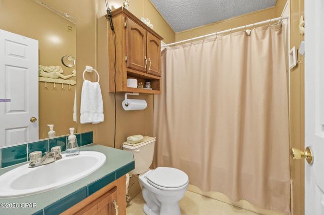 3320 Cardinal Place, Chipley, FL 32428