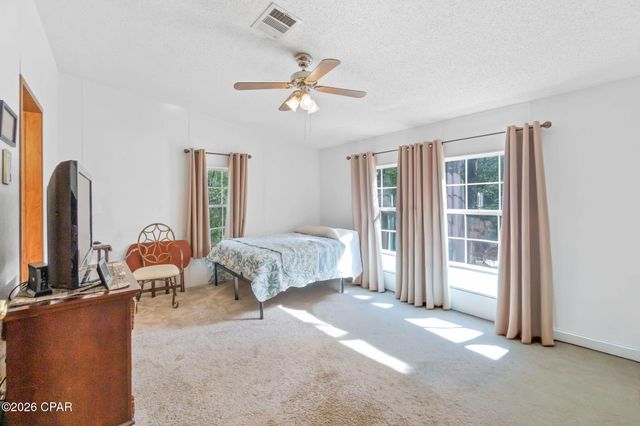 3320 Cardinal Place, Chipley, FL 32428