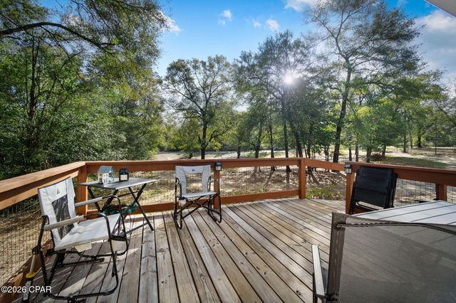 3320 Cardinal Place, Chipley, FL 32428