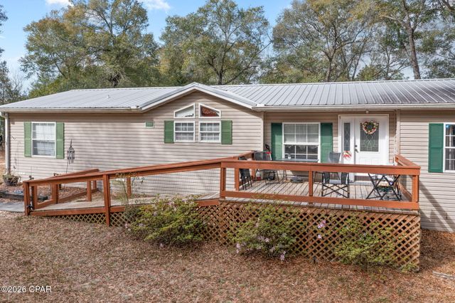 3320 Cardinal Place, Chipley, FL 32428