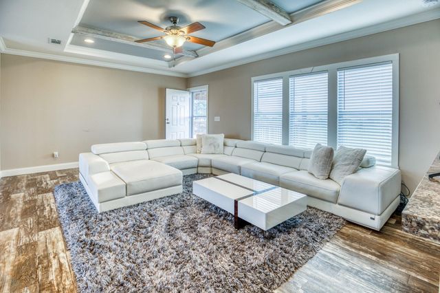 3575 County Road 271, Moulton, TX 77975