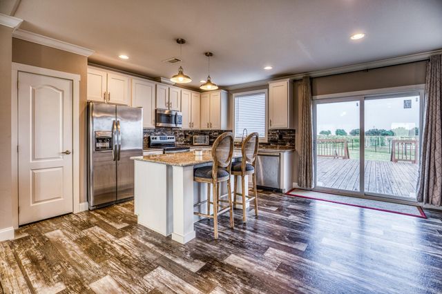 3575 County Road 271, Moulton, TX 77975