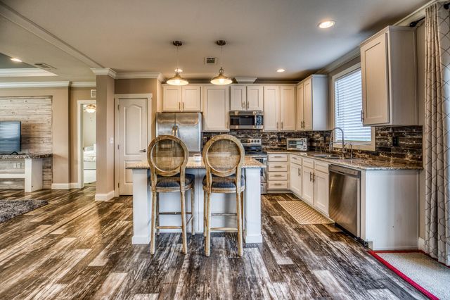 3575 County Road 271, Moulton, TX 77975