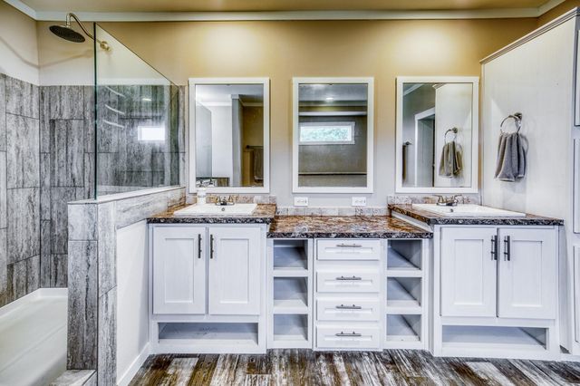 3575 County Road 271, Moulton, TX 77975