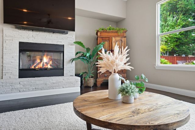 2772 San Minete Dr, Livermore, CA 94550