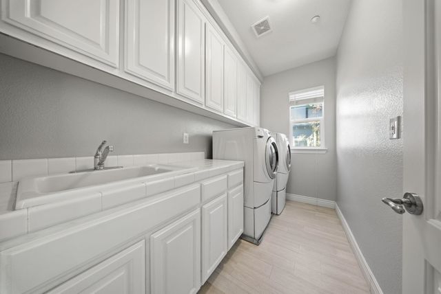 2772 San Minete Dr, Livermore, CA 94550