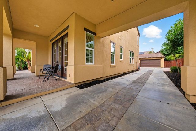 2772 San Minete Dr, Livermore, CA 94550