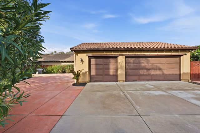 2772 San Minete Dr, Livermore, CA 94550