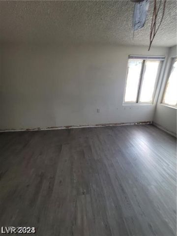 1710 Shadow Mountain Place, Las Vegas, NV 89108