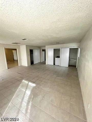 1710 Shadow Mountain Place, Las Vegas, NV 89108