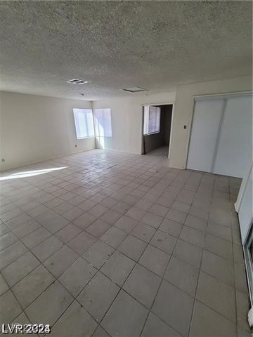 1710 Shadow Mountain Place, Las Vegas, NV 89108