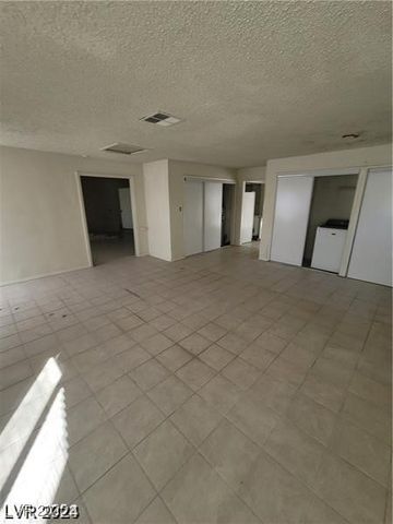 1710 Shadow Mountain Place, Las Vegas, NV 89108