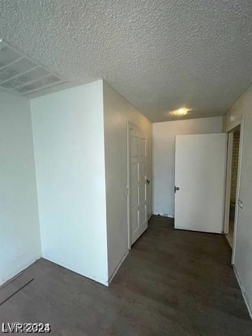 1710 Shadow Mountain Place, Las Vegas, NV 89108