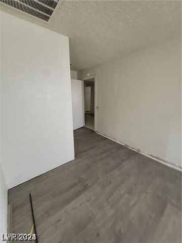 1710 Shadow Mountain Place, Las Vegas, NV 89108