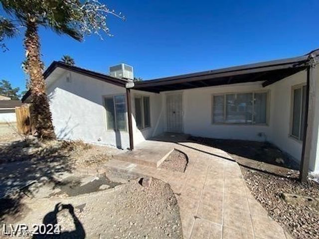 1710 Shadow Mountain Place, Las Vegas, NV 89108