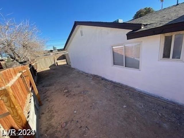 1710 Shadow Mountain Place, Las Vegas, NV 89108