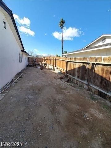 1710 Shadow Mountain Place, Las Vegas, NV 89108