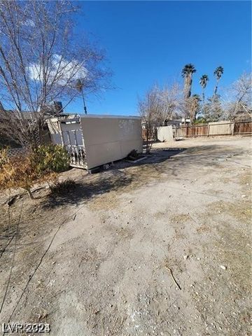 1710 Shadow Mountain Place, Las Vegas, NV 89108