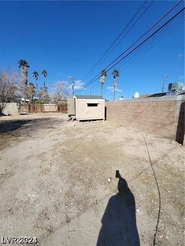 1710 Shadow Mountain Place, Las Vegas, NV 89108