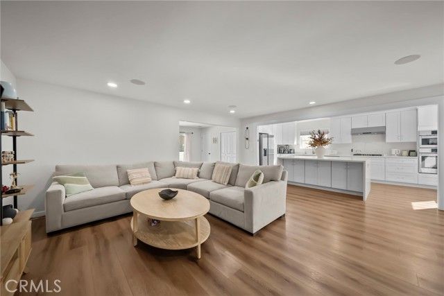 16515 Index, Granada Hills (los Angeles), CA 91344