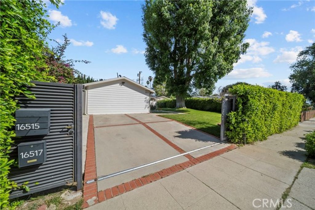 16515 Index, Granada Hills (los Angeles), CA 91344