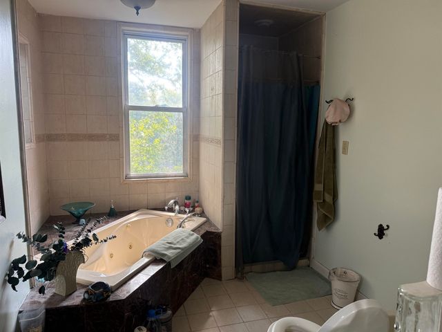 60 STERLING AVE, Weehawken, NJ 07086