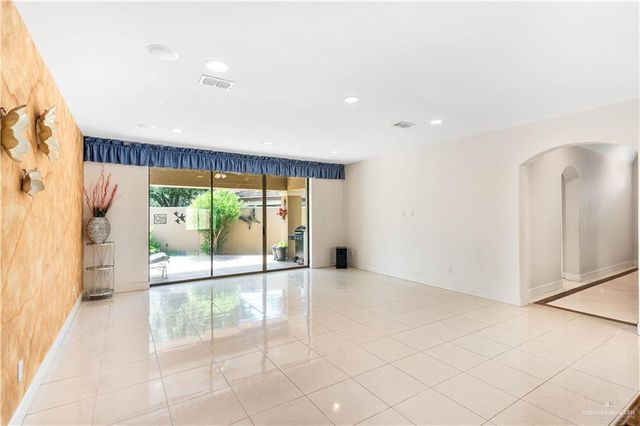 3849 S D Street, Mcallen, TX 78503