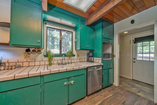 2280 Dogwood Ln, Pollock Pines, CA 95726