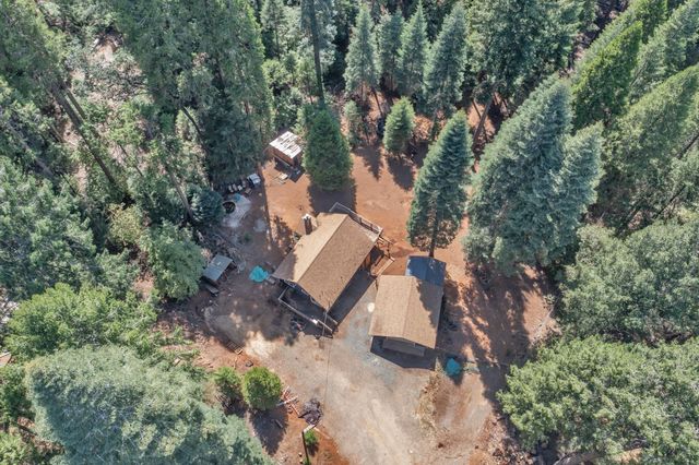 2280 Dogwood Ln, Pollock Pines, CA 95726
