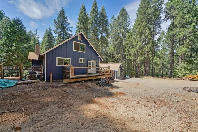 2280 Dogwood Ln, Pollock Pines, CA 95726