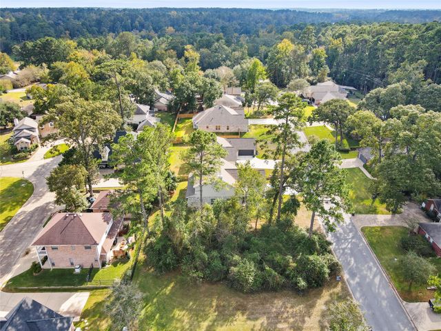 1454 River Oaks Drive, Huntsville, TX 77340