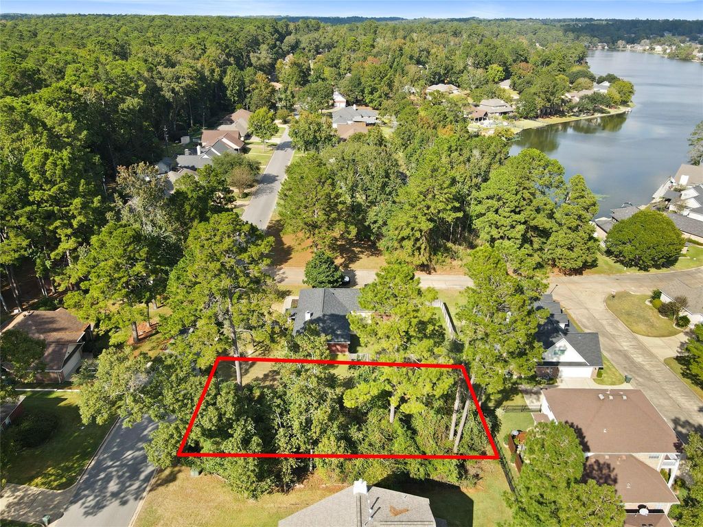 1454 River Oaks Drive, Huntsville, TX 77340