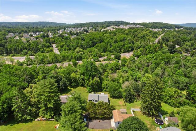 6354 New Street, Upper Saucon Twp, PA 18034