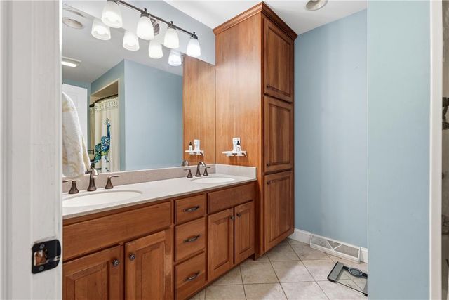 6354 New Street, Upper Saucon Twp, PA 18034