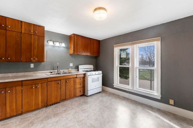 1622 Franklin Street, Cedar Falls, IA 50613