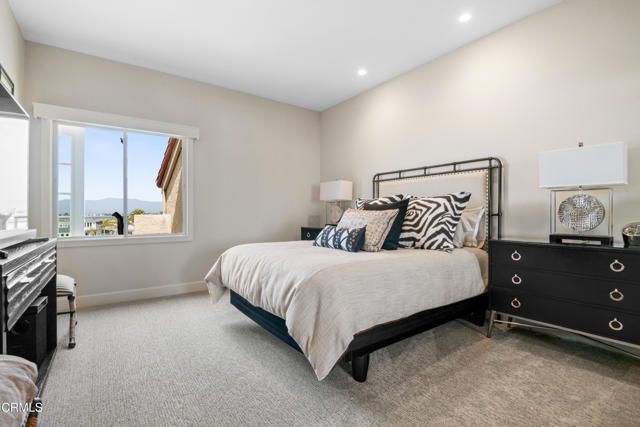 1758 Emerald Isle Way, Oxnard, CA 93035