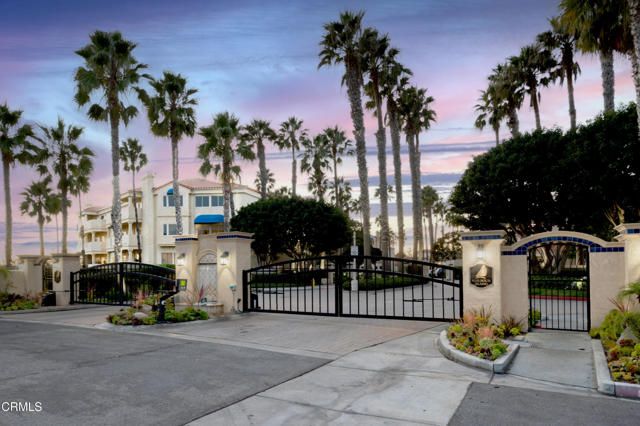 1758 Emerald Isle Way, Oxnard, CA 93035